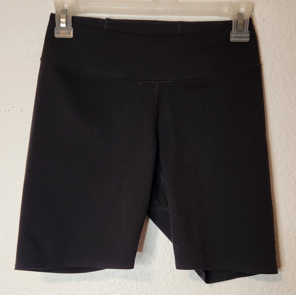 Uniqlo‎ AIRism 6.5" Black Dry/Cool Bike Shorts, Size XS